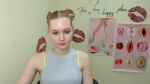 Clara online show from February 2025 04:00:02 PM
