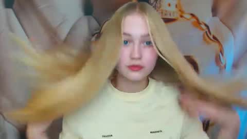 Clara online show from September 2025 12:16:01 PM