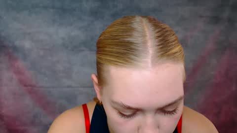 Clara online show from September 2025 12:29:01 PM