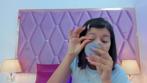 Snapshot of _maskedgirl_ chatting on November 2025 11:43:02 AM Nahayo online show from November 2025 11:43:02 AM