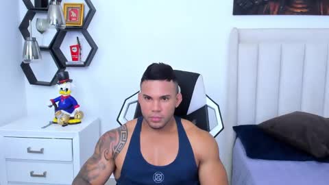 _matthew_santos_ online show from January 2025 02:43:01 AM