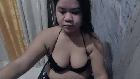 Snapshot of _natalieey chatting on October 2025 06:50:02 AM nics online show from October 2025 06:50:02 AM