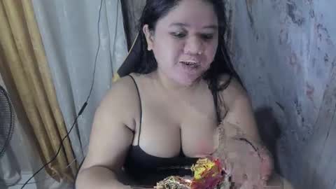 Snapshot of _natalieey chatting on November 2025 03:01:02 PM nics online show from November 2025 03:01:02 PM