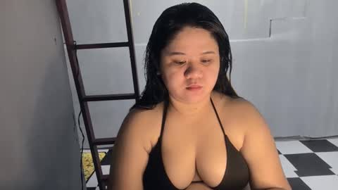 Snapshot of _natalieey chatting on November 2025 11:20:01 AM nics online show from November 2025 11:20:01 AM