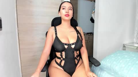 Snapshot of _pamela_saenz05 chatting on September 2025 11:39:02 PM Pamela online show from September 2025 11:39:02 PM