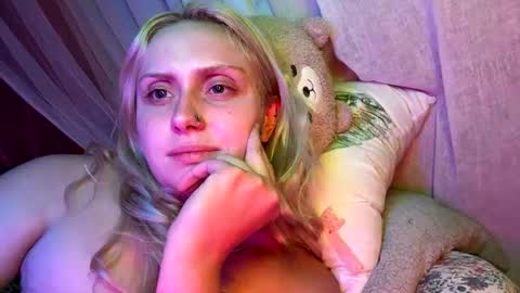 _peaceoutgirlscout_ online show from September 2025 02:44:02 AM