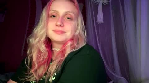 _peaceoutgirlscout_ online show from September 2025 02:57:01 AM