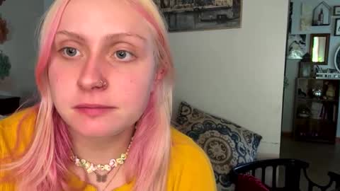 _peaceoutgirlscout_ online show from September 2025 08:58:02 PM