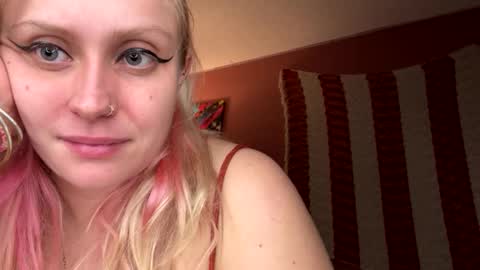 _peaceoutgirlscout_ online show from October 2025 12:21:02 AM