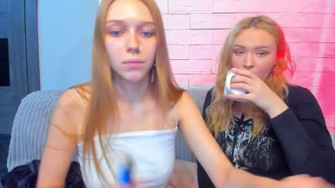 Snapshot of _prettybaby_ chatting on December 2025 06:34:02 PM _prettybaby_ online show from December 2025 06:34:02 PM