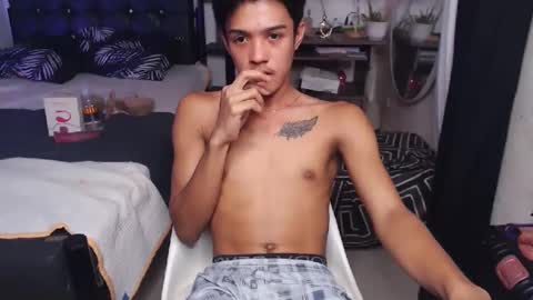 Snapshot of _robinmartinxx chatting on February 2025 11:48:02 PM _robinmartinxx online show from February 2025 11:48:02 PM