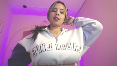 Salome online show from December 2024 10:34:02 AM