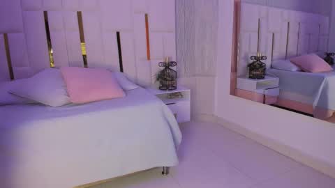 Rousse  online show from December 2025 07:32:01 PM