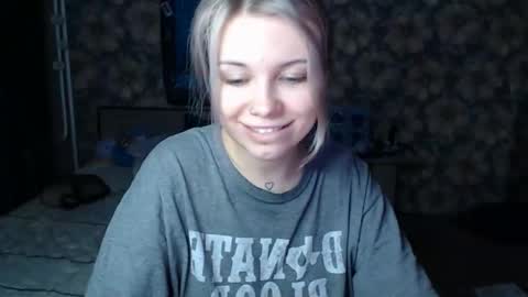 Snapshot of aalicebubble chatting on February 2025 12:32:01 AM Alice online show from February 2025 12:32:01 AM