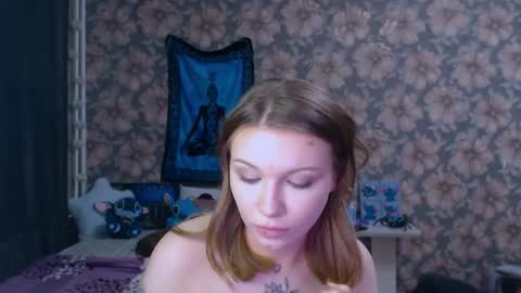 Snapshot of aalicebubble chatting on December 2025 08:15:01 PM Alice online show from December 2025 08:15:01 PM