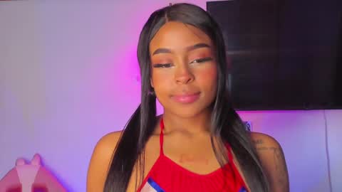 Simone    may online show from February 2025 01:41:01 PM