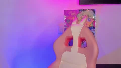 Simone    may online show from March 2025 07:30:01 AM