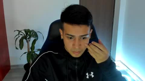 Snapshot of abelasburgo chatting on October 2025 06:52:01 PM Independence model AbelAsburgo online show from October 2025 06:52:01 PM