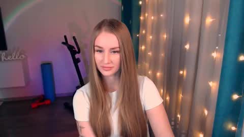 Anna online show from February 2025 06:37:02 PM