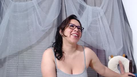abril_bianchi online show from December 2024 05:48:01 PM