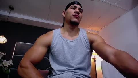 adam_fit19cm online show from September 2025 02:06:02 PM