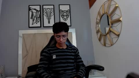 Snapshot of adams_bobby chatting on October 2025 11:44:02 AM Adams Bobby online show from October 2025 11:44:02 AM