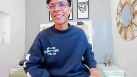 Snapshot of adams_bobby chatting on December 2025 11:37:01 AM Adams Bobby online show from December 2025 11:37:01 AM