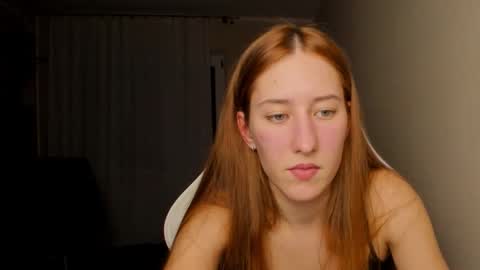 Adell online show from November 2025 10:32:02 PM