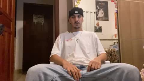 Snapshot of aelucius chatting on October 2025 04:02:02 AM Luci online show from October 2025 04:02:02 AM