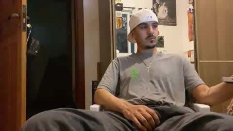 Snapshot of aelucius chatting on October 2025 02:22:02 AM Luci online show from October 2025 02:22:02 AM