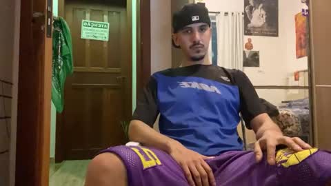 Snapshot of aelucius chatting on October 2025 01:29:01 AM Luci online show from October 2025 01:29:01 AM