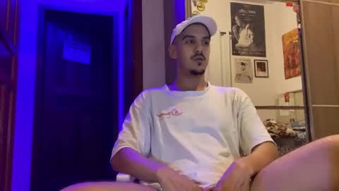 Snapshot of aelucius chatting on December 2025 01:55:02 AM Luci online show from December 2025 01:55:02 AM