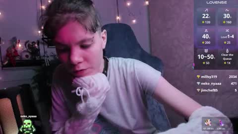 Snapshot of aesthetic_being chatting on December 2025 07:53:02 PM Tiana online show from December 2025 07:53:02 PM