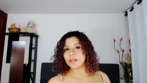 Snapshot of agatasexx chatting on December 2024 01:36:02 AM johana online show from December 2024 01:36:02 AM