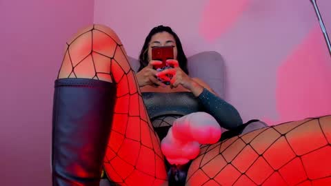 agnes_jones online show from December 2024 04:04:01 PM