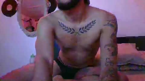 Agustin online show from December 2025 12:49:02 AM