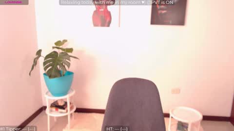 Snapshot of ailyn_ chatting on December 2024 03:52:01 PM ailyn_ online show from December 2024 03:52:01 PM