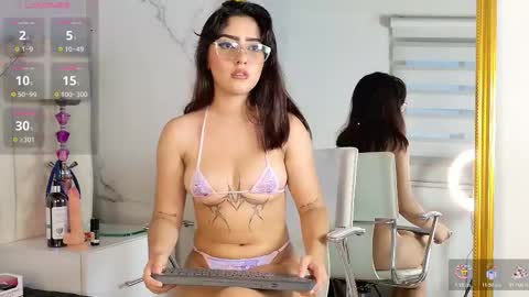 aisha_calloway online show from November 2025 10:25:01 PM