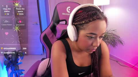 Snapshot of aisharose_ chatting on February 2025 04:50:01 AM Aisha online show from February 2025 04:50:01 AM