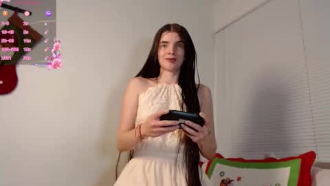 Snapshot of alahia_sky chatting on December 2025 12:32:01 PM online show from December 2025 12:32:01 PM