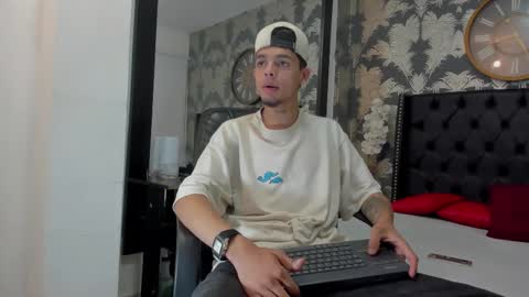 Snapshot of alan_smithy chatting on September 2025 05:46:01 PM alan_smithy online show from September 2025 05:46:01 PM