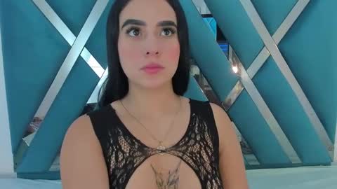 Alana Flores online show from September 2025 11:21:01 AM