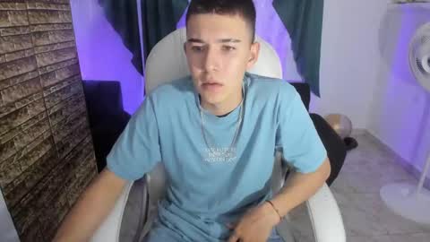 Snapshot of aleckk_boy chatting on November 2025 08:30:02 PM Aleck Boy online show from November 2025 08:30:02 PM