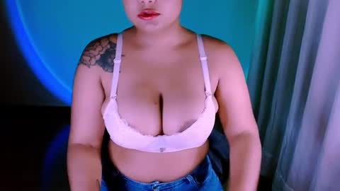Alejandra  online show from February 2025 01:26:01 AM
