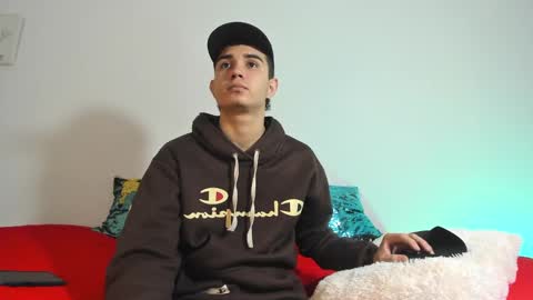 alejo_gray online show from September 2025 04:19:01 PM