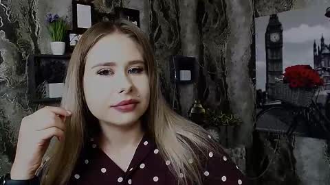 Alena online show from September 2025 05:20:02 AM