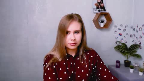 Alena online show from September 2025 05:19:02 AM