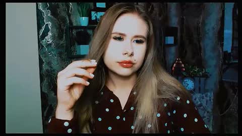 Alena online show from September 2025 05:09:02 AM