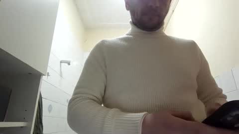 alex572241 online show from December 2025 11:02:01 PM