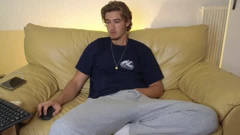 Snapshot of alex83530 chatting on October 2025 08:02:02 AM Alex83530 online show from October 2025 08:02:02 AM